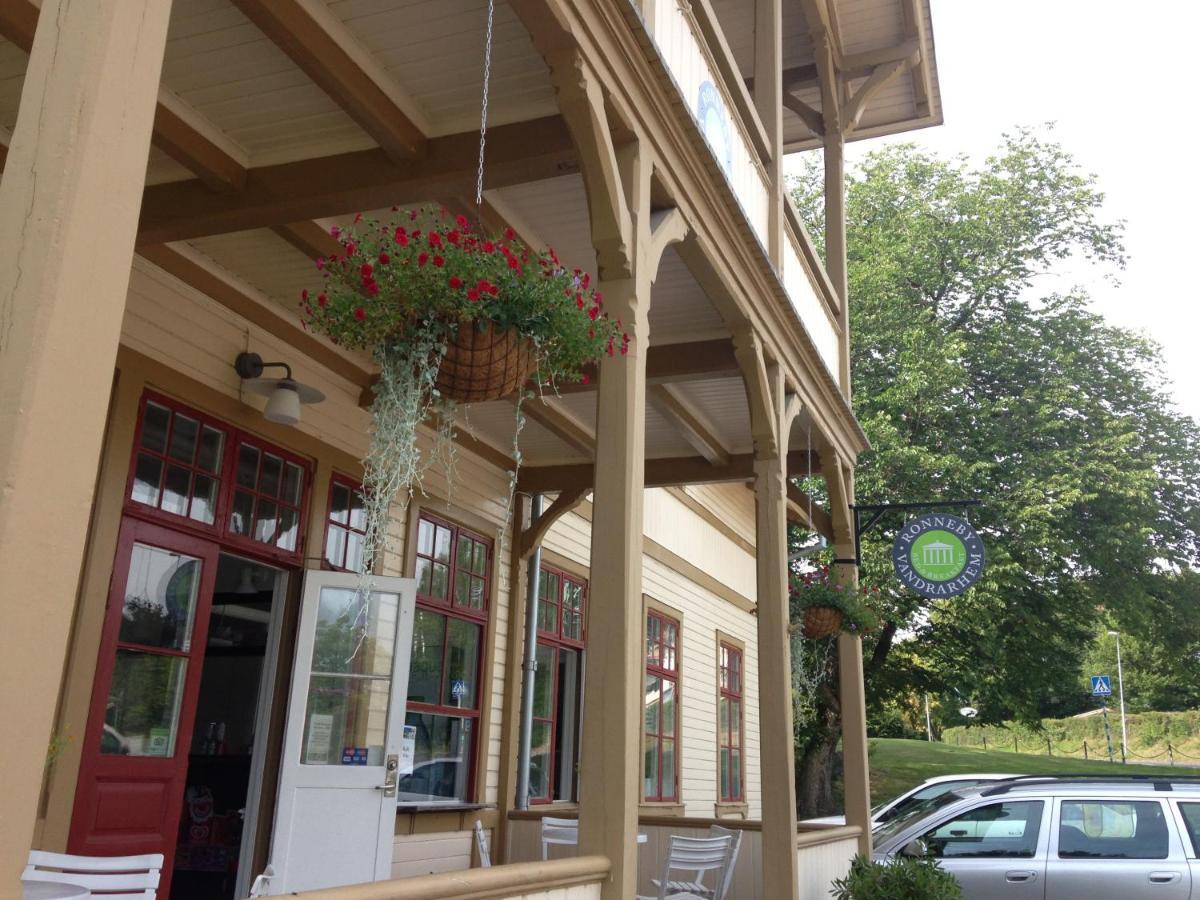 Ronneby Brunnspark Vandrarhem och B&B Exterior foto